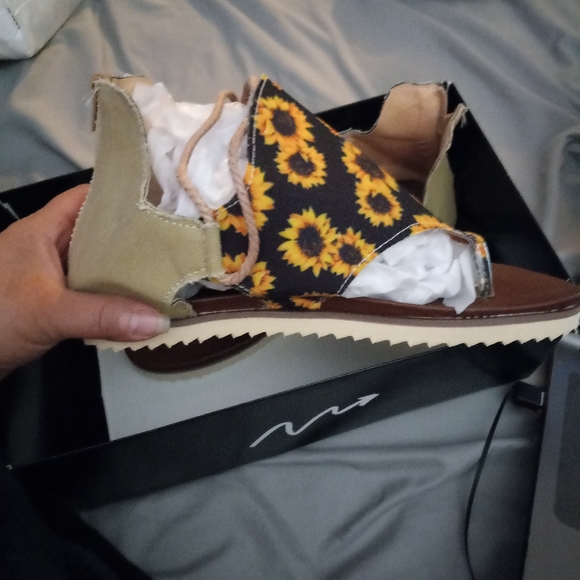 Summer sandals by RRC - Picture 7 of 11